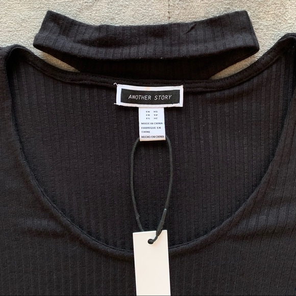3 For $20 NWT ANOTHER STORY Ribbed Bell Long Sleeve Top With Choker - Picture 2 of 5
